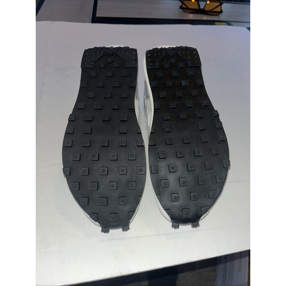 Size 3.5 - sacai x Nike LDWaffle Summit White main image 4